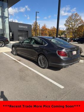 2020 Kia K900 Luxury