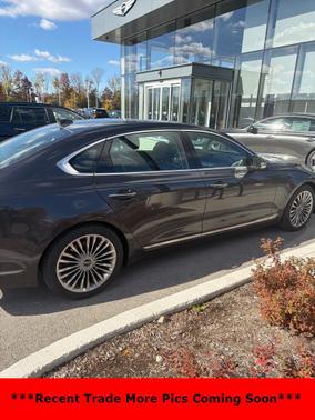 2020 Kia K900 Luxury