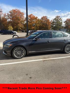 2020 Kia K900 Luxury