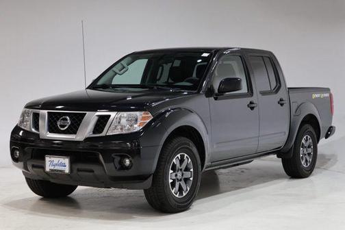 Magnetic Black Pearl 2019 Nissan Frontier Desert Runner