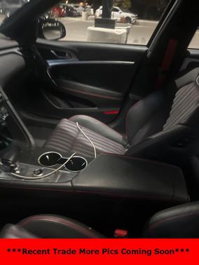 2023 Genesis G70 2.0T AWD