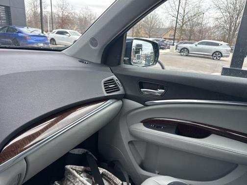 2017 Acura MDX 3.5L w/Technology Package