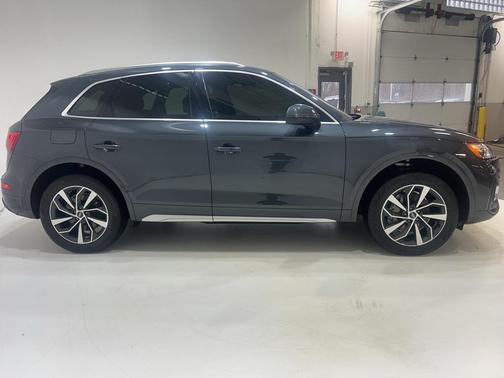 2021 Audi Q5 45 Premium Plus