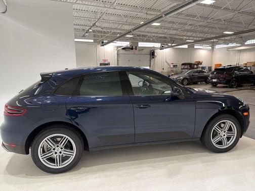 2018 Porsche Macan Base