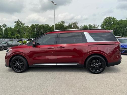 2022 Kia Carnival SX