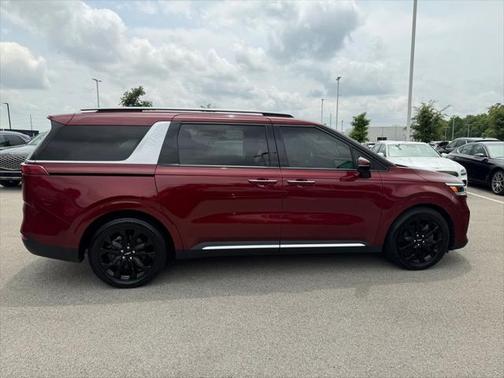 2022 Kia Carnival SX