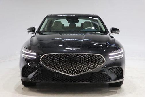 Vik Black 2026 Genesis G70 2.5T AWD Prestige