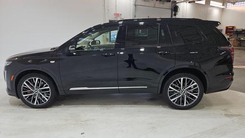 2025 Cadillac XT6 Sport AWD