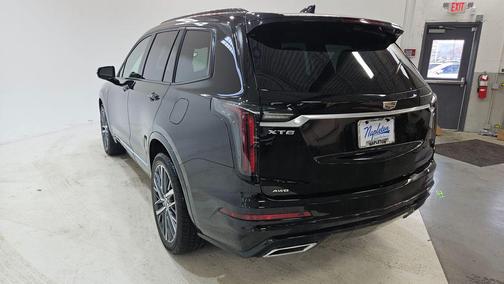 2025 Cadillac XT6 Sport AWD