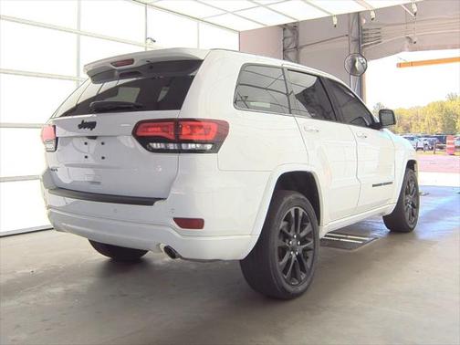 2022 Jeep Grand Cherokee Laredo