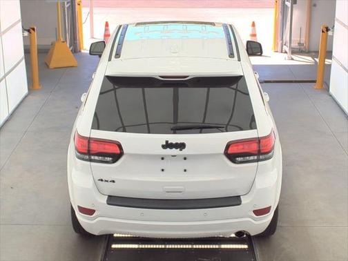 2022 Jeep Grand Cherokee Laredo