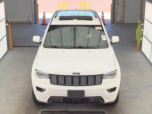 2022 Jeep Grand Cherokee Laredo