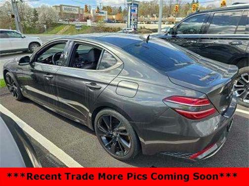 2023 Genesis G70 2.0T RWD
