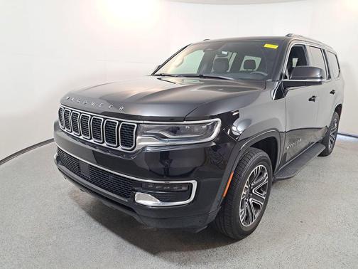 Diamond Black Crystal Pearlcoat 2025 Jeep Wagoneer 4x4