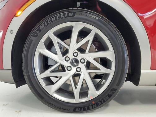 2024 Genesis GV60 Advanced AWD