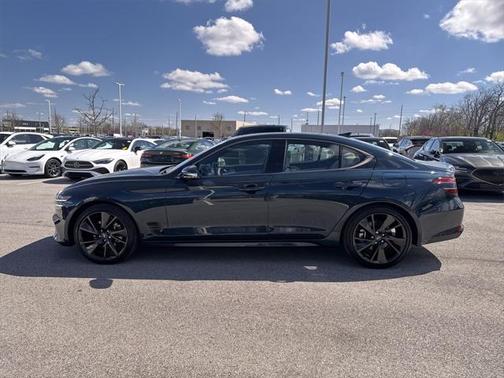 2023 Genesis G70 2.0T AWD