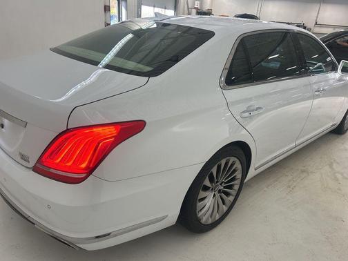 2017 Genesis G90 Premium