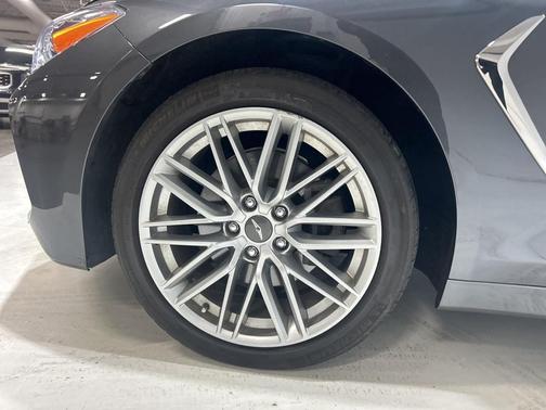 2021 Genesis G70 2.0T AWD