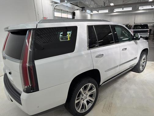 2019 Cadillac Escalade Premium Luxury