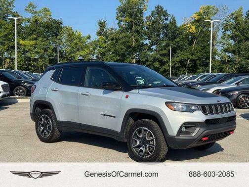 Silver Zynith Metallic Clearcoat 2024 Jeep Compass Trailhawk