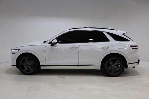Alta White 2024 Genesis GV70 2.5T