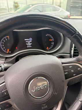 2019 Jeep Grand Cherokee Altitude