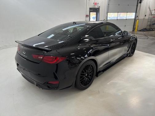 2019 INFINITI Q60 3.0T LUXE