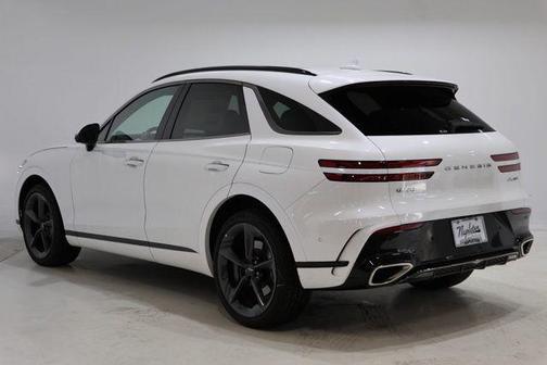 Uyuni White 2026 Genesis GV70 3.5T Sport Prestige