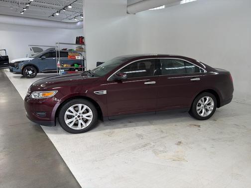 2011 Ford Taurus SEL