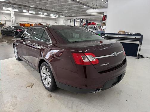 2011 Ford Taurus SEL