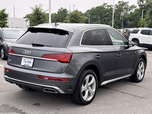 2022 Audi Q5 45 S line Prestige