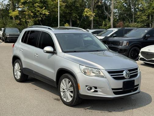 2011 Volkswagen Tiguan SE