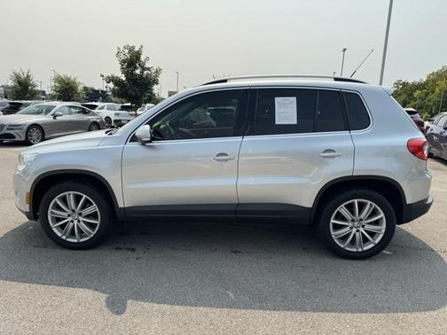 2011 Volkswagen Tiguan SE