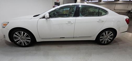 2014 Kia Cadenza Premium