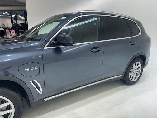 2022 BMW X5 PHEV xDrive45e