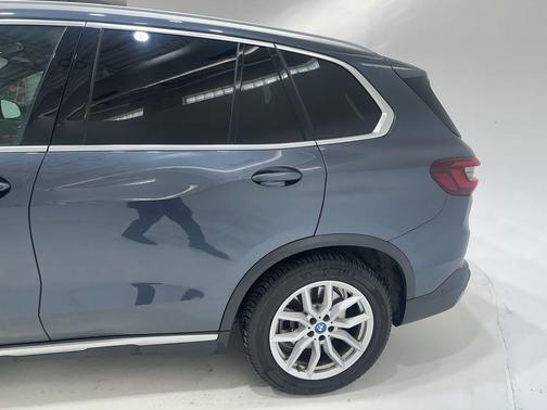 2022 BMW X5 PHEV xDrive45e