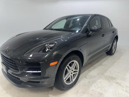 2021 Porsche Macan Base