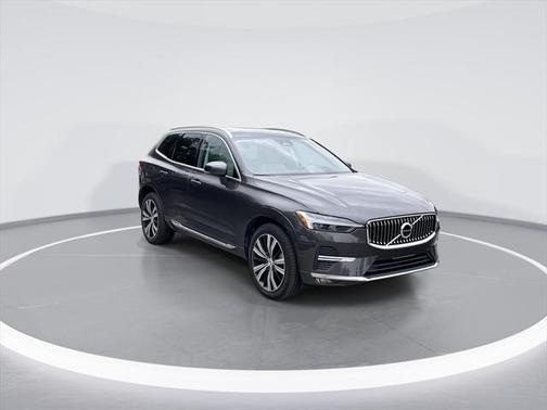 2022 Volvo XC60 B5 Inscription