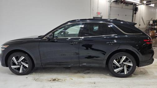 2026 Genesis GV70 3.5T Sport Advanced