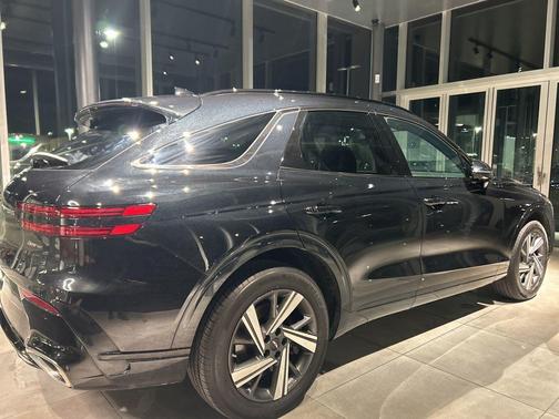 2026 Genesis GV70 3.5T Sport Advanced