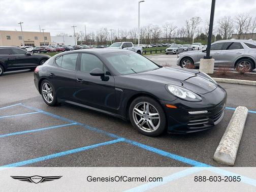 2015 Porsche Panamera 4