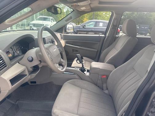 2005 Jeep Grand Cherokee Laredo