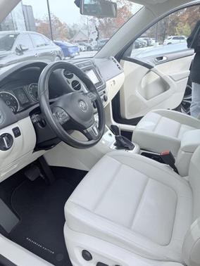 2017 Volkswagen Tiguan 2.0T Wolfsburg Edition