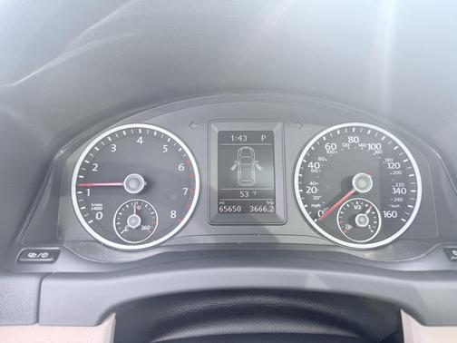 2017 Volkswagen Tiguan 2.0T Wolfsburg Edition