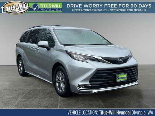 2021 Toyota Sienna XLE