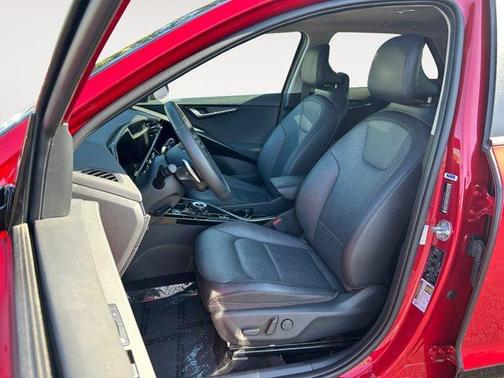 Runway Red 2023 Kia Niro EV Wave