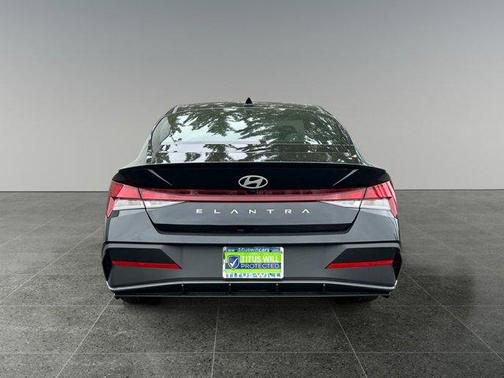 2025 Hyundai ELANTRA SEL Sport