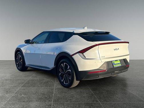 2024 Kia EV6 Light