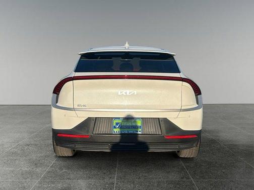2024 Kia EV6 Light