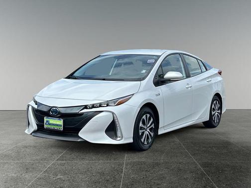 Pearl 2022 Toyota Prius Prime XLE